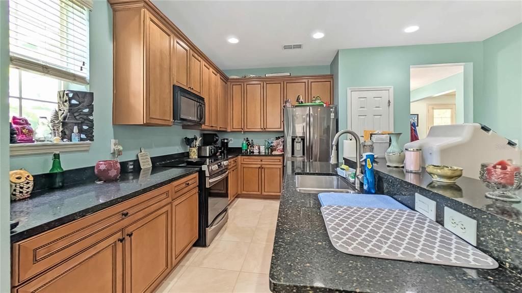 For Sale: $875,000 (4 beds, 3 baths, 2587 Square Feet)
