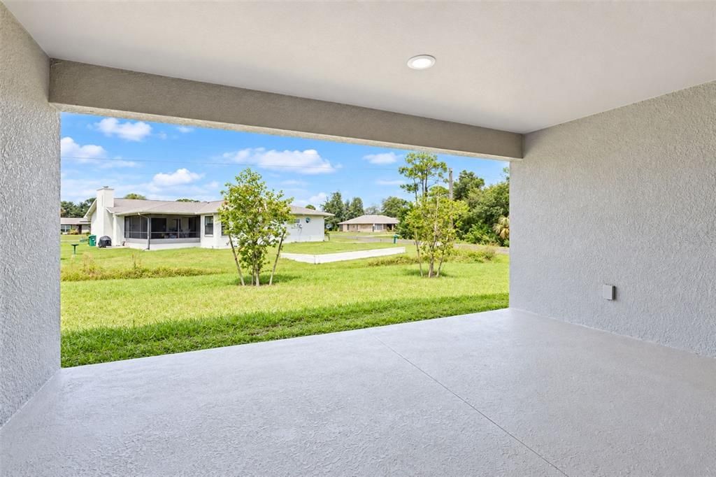 For Rent: $2,250 (4 beds, 2 baths, 1829 Square Feet)