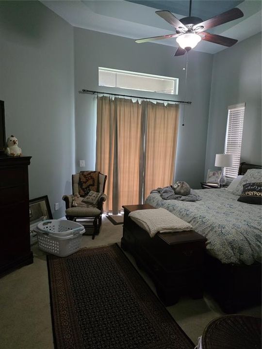 For Rent: $2,895 (4 beds, 2 baths, 1941 Square Feet)