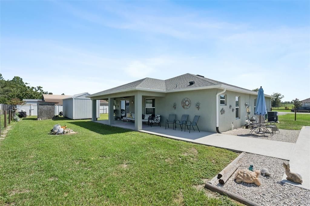 For Sale: $400,000 (3 beds, 2 baths, 1434 Square Feet)