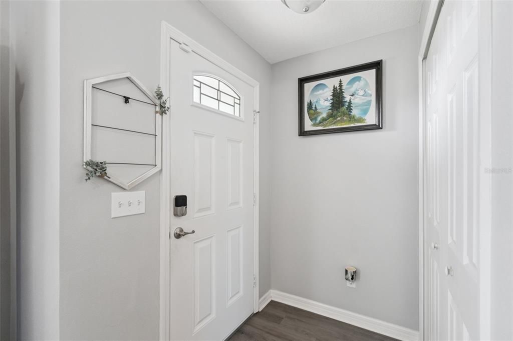 For Sale: $400,000 (3 beds, 2 baths, 1434 Square Feet)