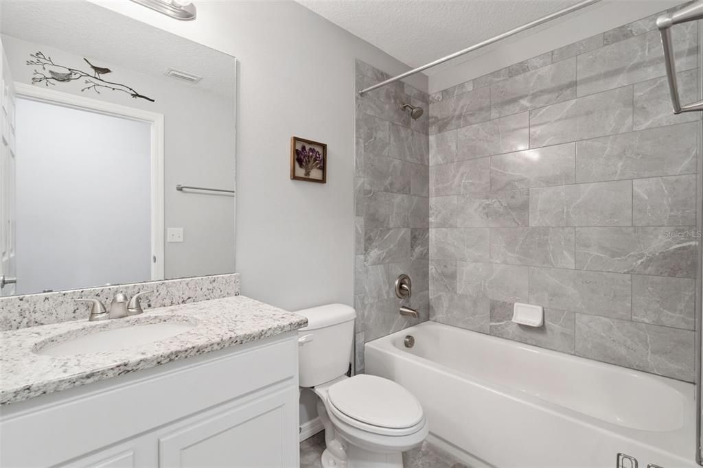 For Sale: $400,000 (3 beds, 2 baths, 1434 Square Feet)