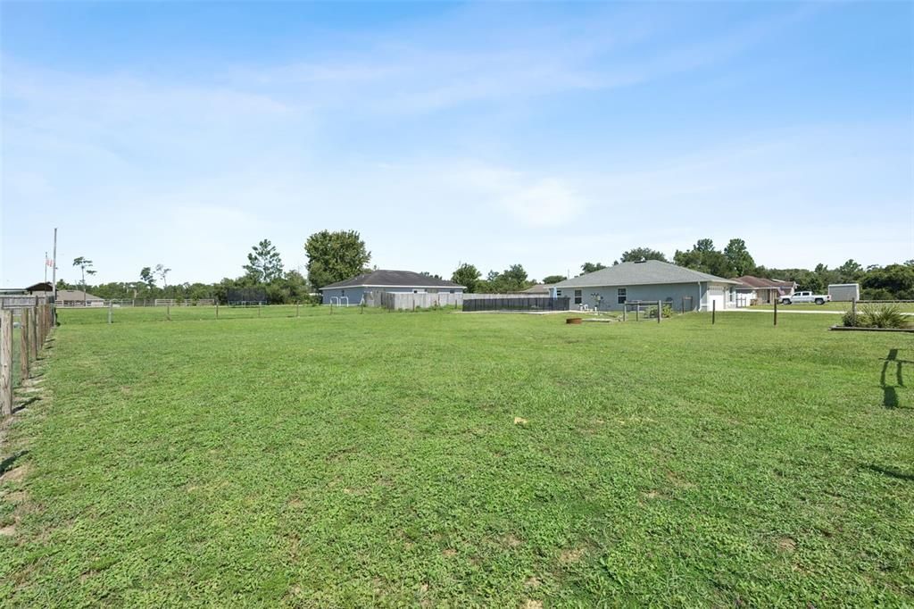 For Sale: $400,000 (3 beds, 2 baths, 1434 Square Feet)