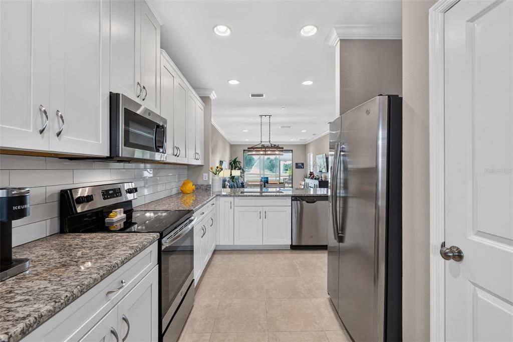 Active With Contract: $379,000 (2 beds, 2 baths, 1528 Square Feet)