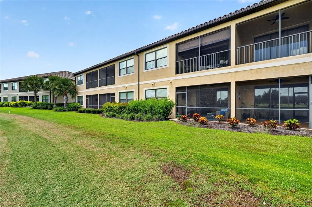 Active With Contract: $379,000 (2 beds, 2 baths, 1528 Square Feet)