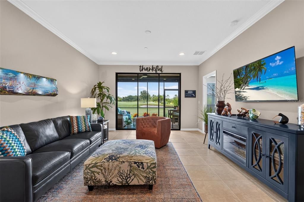 Active With Contract: $379,000 (2 beds, 2 baths, 1528 Square Feet)
