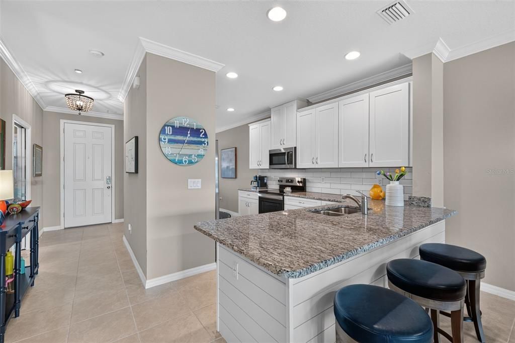 Active With Contract: $379,000 (2 beds, 2 baths, 1528 Square Feet)