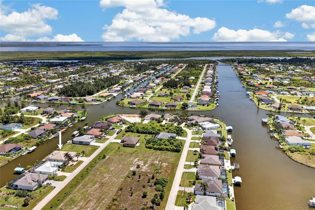 En Venta: $744,000 (3 camas, 2 baños, 2816 Pies cuadrados)
