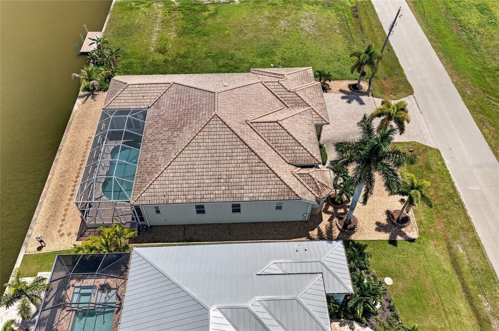 En Venta: $744,000 (3 camas, 2 baños, 2816 Pies cuadrados)