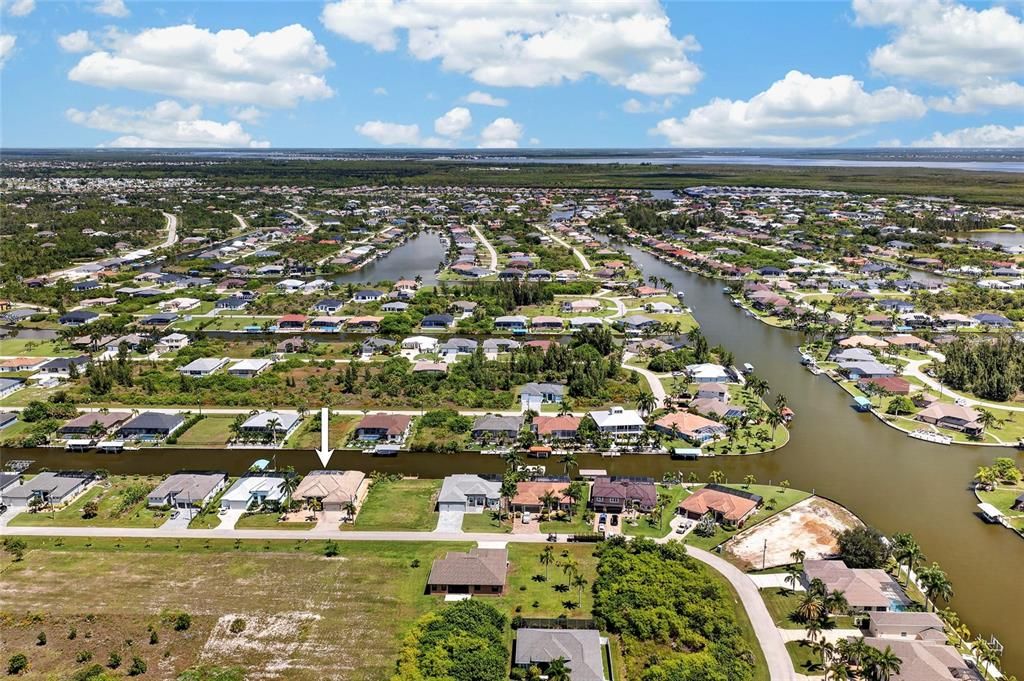 En Venta: $744,000 (3 camas, 2 baños, 2816 Pies cuadrados)
