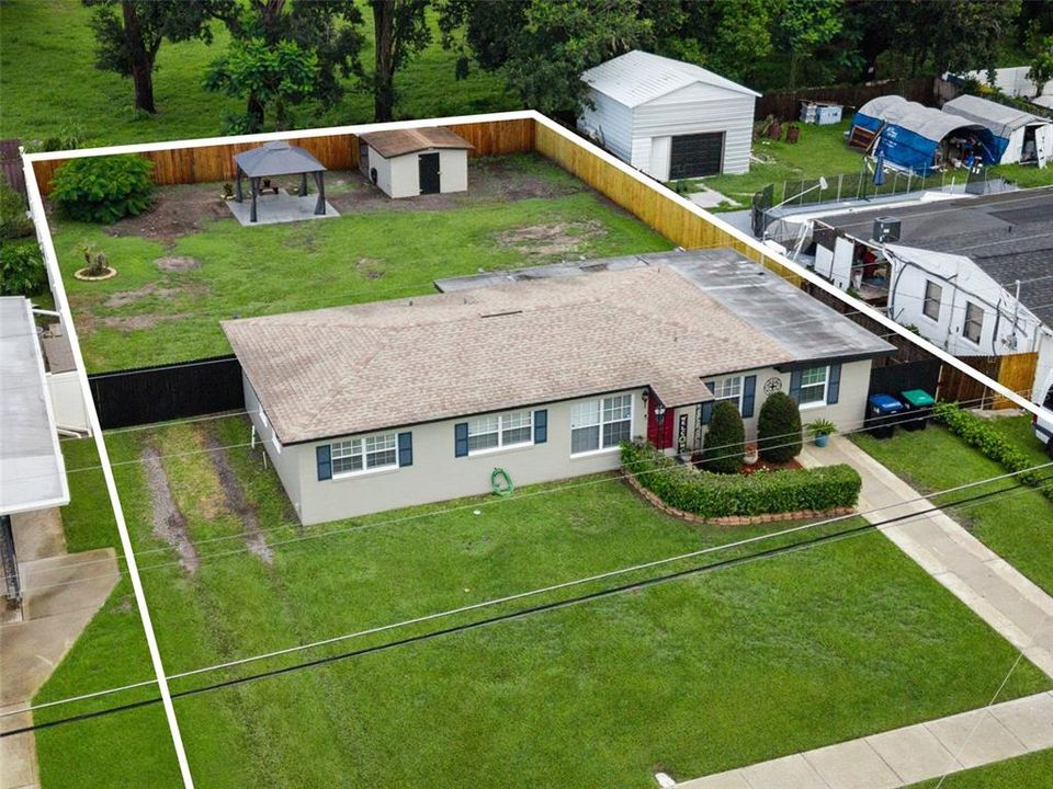 For Sale: $360,000 (4 beds, 2 baths, 1372 Square Feet)