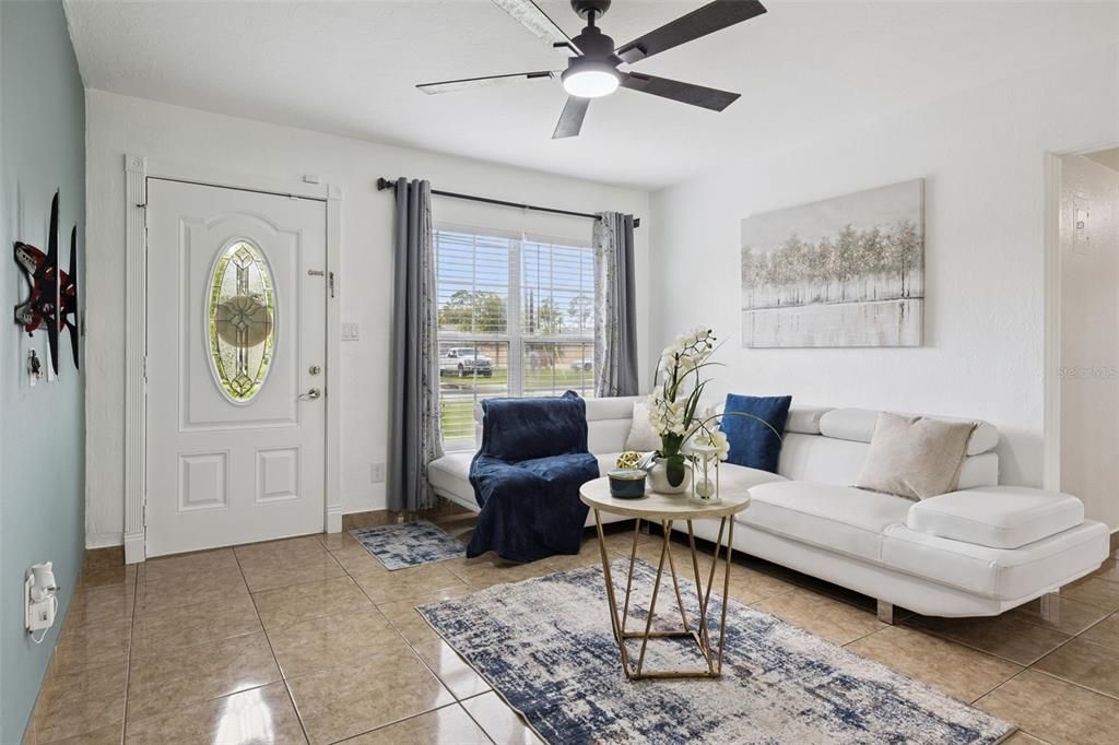 For Sale: $360,000 (4 beds, 2 baths, 1372 Square Feet)