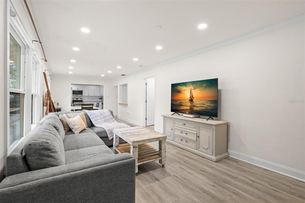 Activo con contrato: $495,000 (3 camas, 2 baños, 1428 Pies cuadrados)