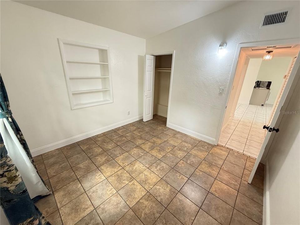 For Rent: $2,495 (3 beds, 2 baths, 1292 Square Feet)