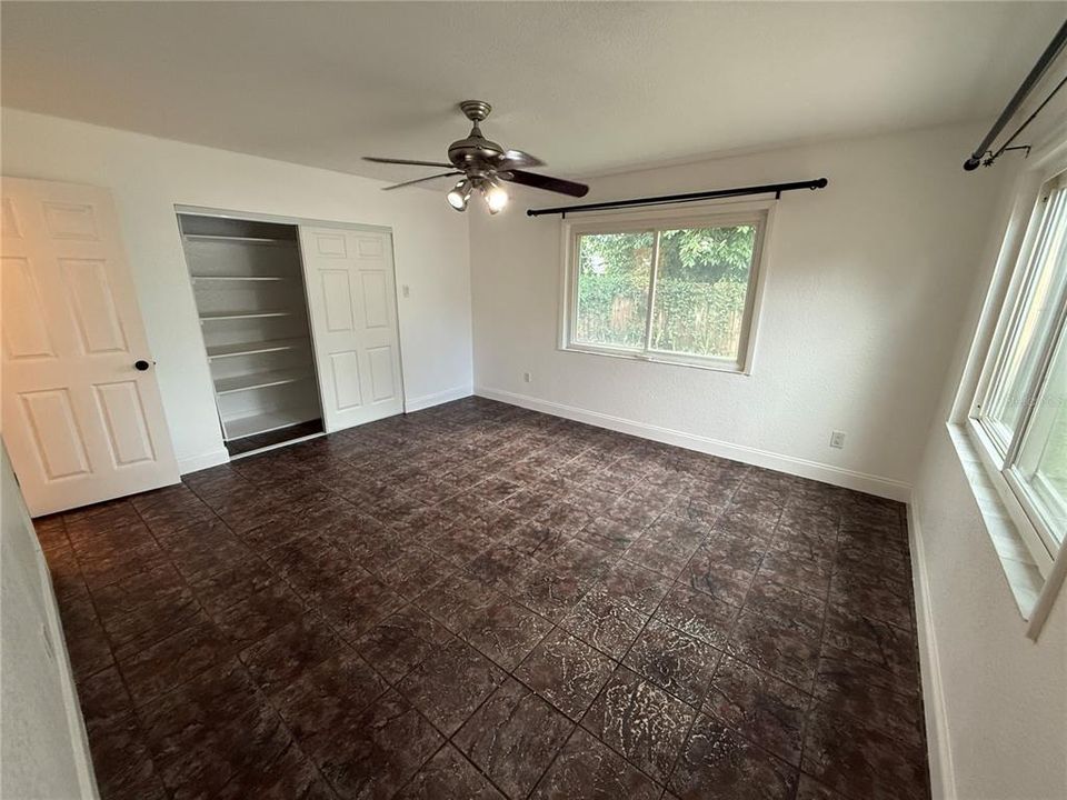 For Rent: $2,495 (3 beds, 2 baths, 1292 Square Feet)