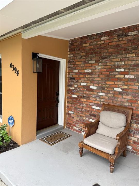 For Rent: $2,495 (3 beds, 2 baths, 1292 Square Feet)