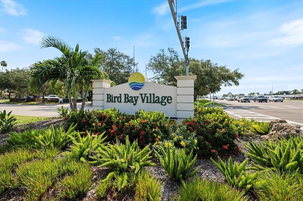 For Sale: $245,000 (2 beds, 2 baths, 1062 Square Feet)