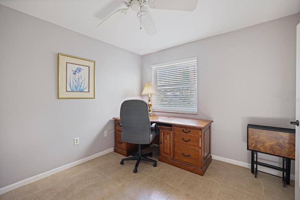 For Sale: $245,000 (2 beds, 2 baths, 1062 Square Feet)