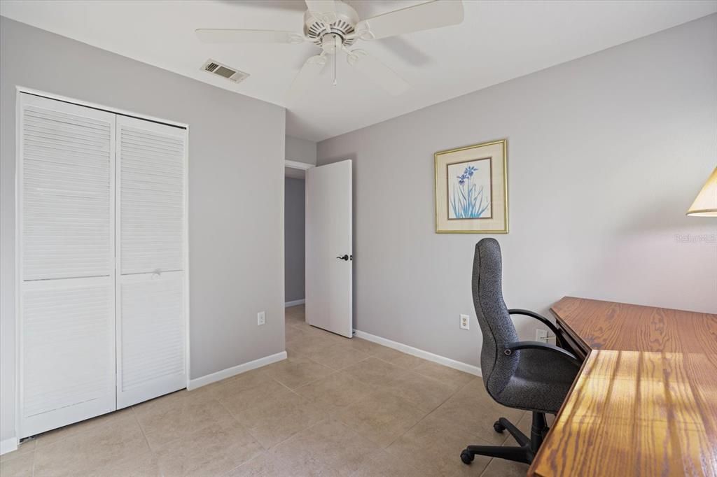 For Sale: $245,000 (2 beds, 2 baths, 1062 Square Feet)