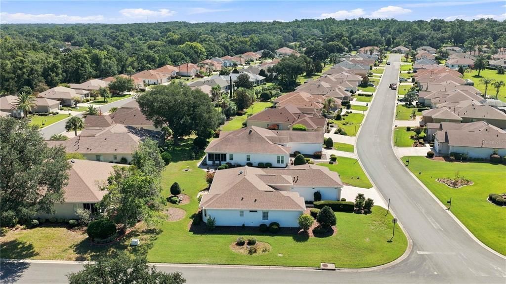 For Sale: $359,900 (2 beds, 2 baths, 1906 Square Feet)