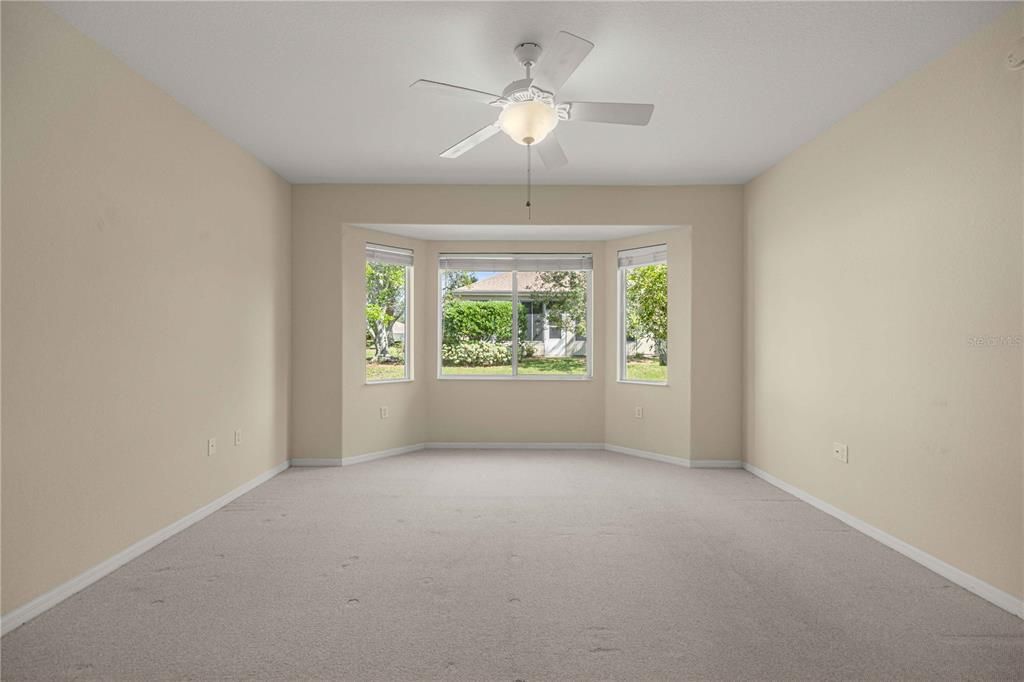 For Sale: $359,900 (2 beds, 2 baths, 1906 Square Feet)
