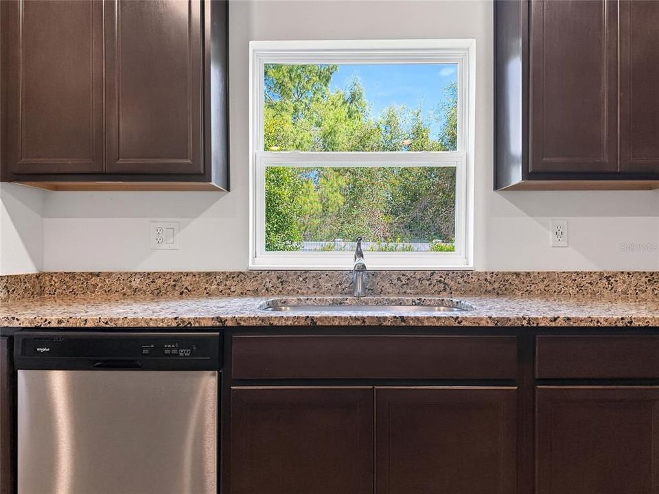 На продажу: $264,900 (3 спален, 2 ванн, 1772 Квадратных фут)