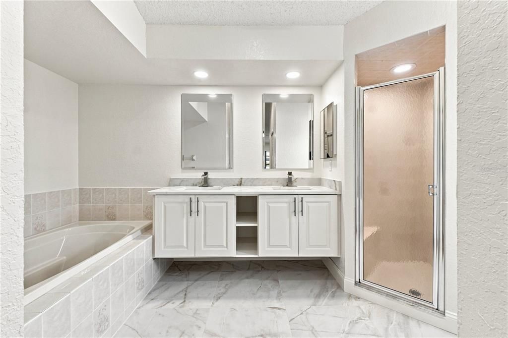 For Sale: $359,000 (3 beds, 2 baths, 2150 Square Feet)
