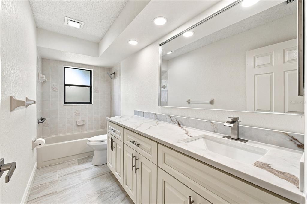 For Sale: $359,000 (3 beds, 2 baths, 2150 Square Feet)