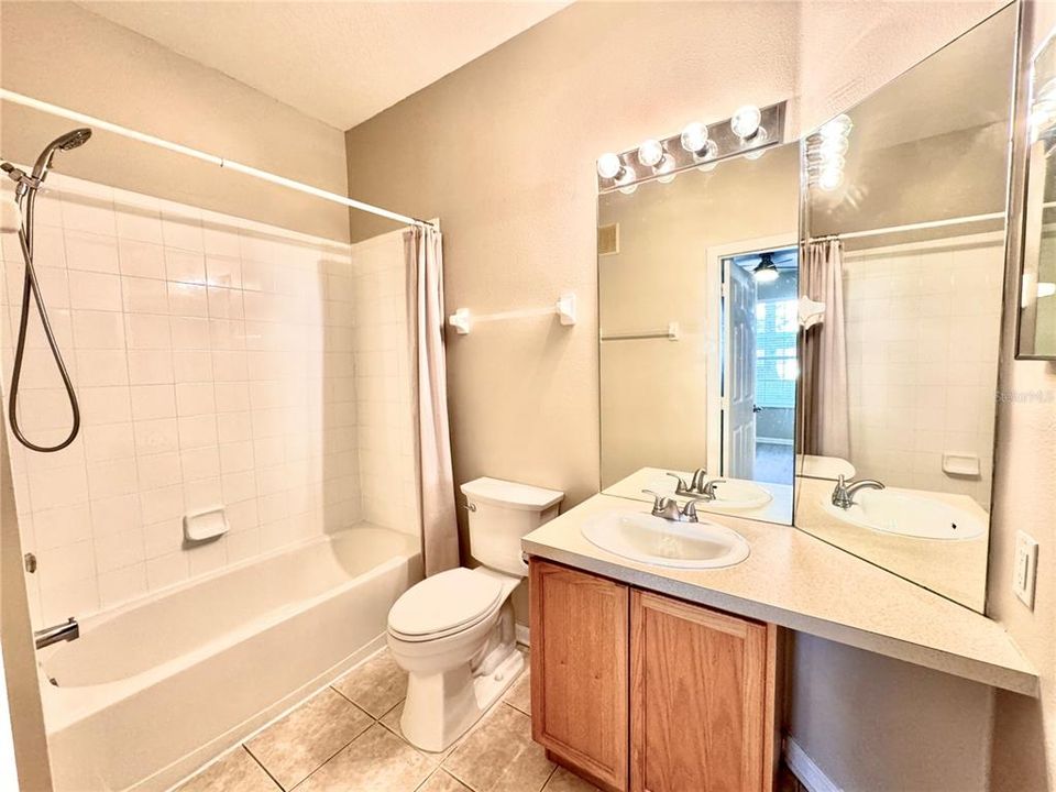 For Rent: $1,750 (2 beds, 2 baths, 1206 Square Feet)