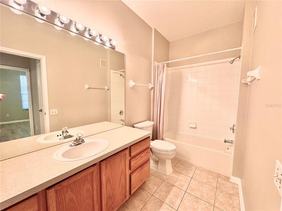 For Rent: $1,750 (2 beds, 2 baths, 1206 Square Feet)