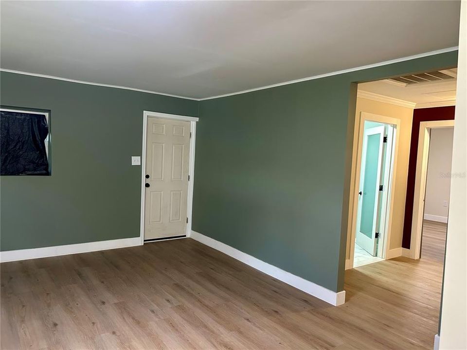 На продажу: $225,000 (2 спален, 1 ванн, 1025 Квадратных фут)