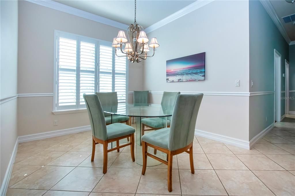 For Sale: $339,000 (3 beds, 2 baths, 1593 Square Feet)