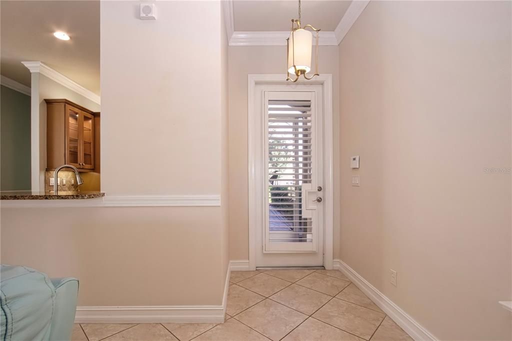 For Sale: $339,000 (3 beds, 2 baths, 1593 Square Feet)