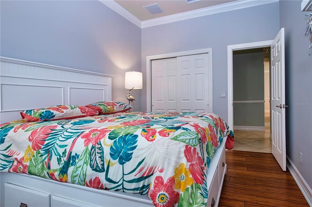 For Sale: $339,000 (3 beds, 2 baths, 1593 Square Feet)