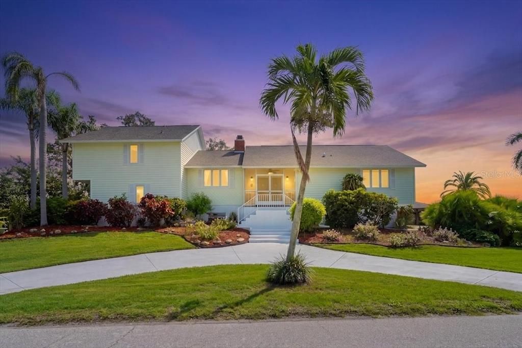 For Rent: $6,500 (4 beds, 3 baths, 2926 Square Feet)