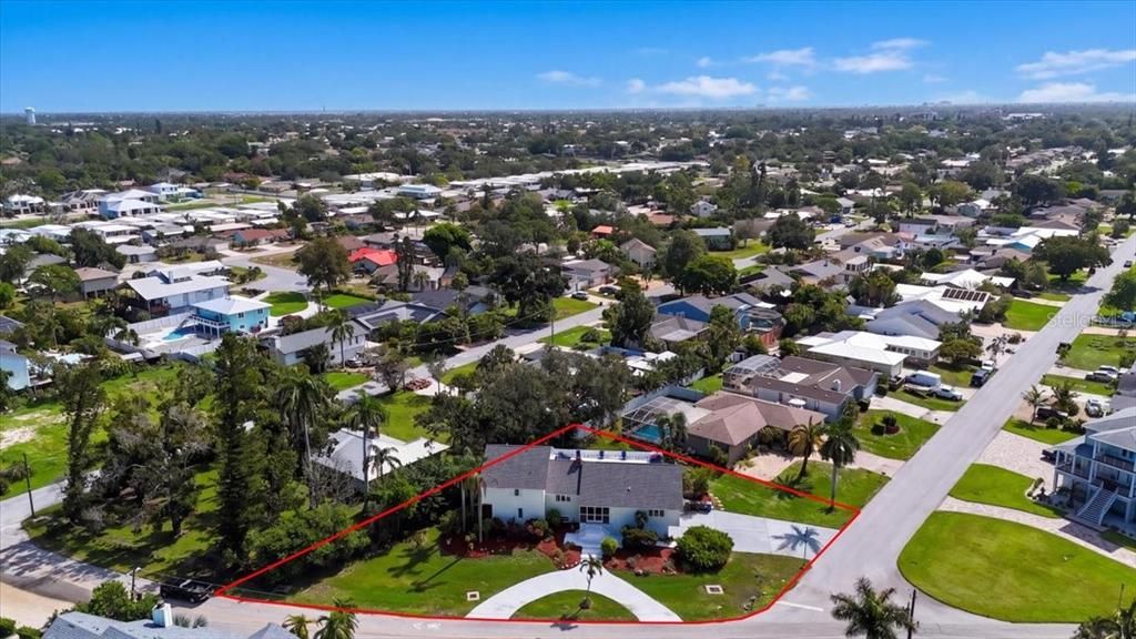 For Rent: $6,500 (4 beds, 3 baths, 2926 Square Feet)