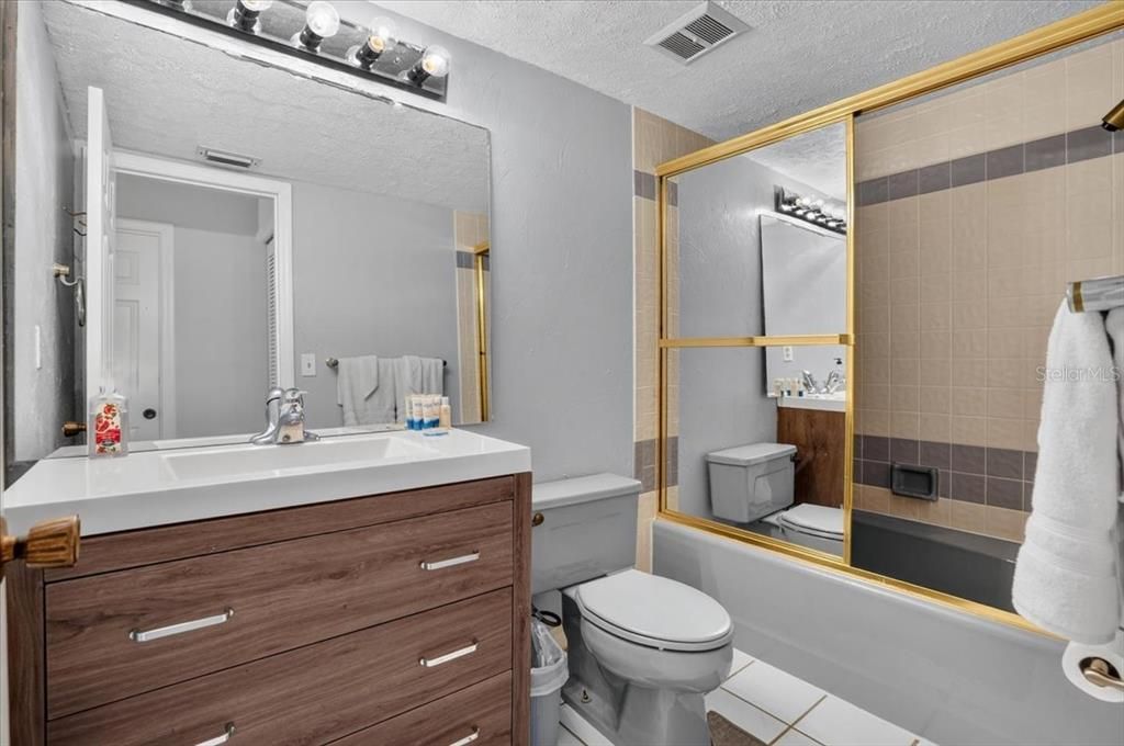 For Rent: $6,500 (4 beds, 3 baths, 2926 Square Feet)
