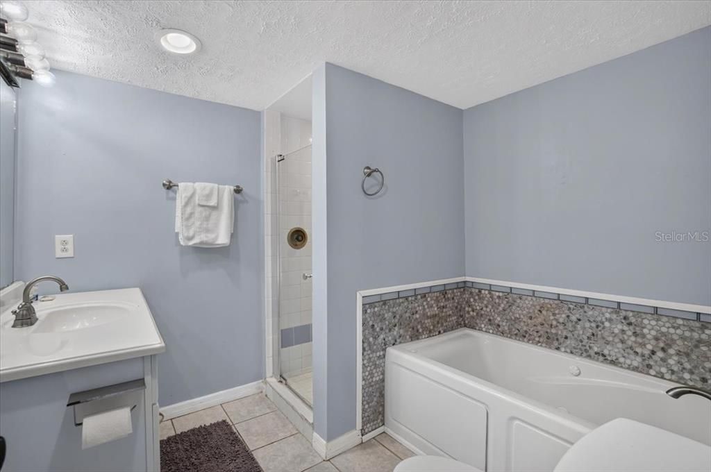 For Rent: $6,500 (4 beds, 3 baths, 2926 Square Feet)