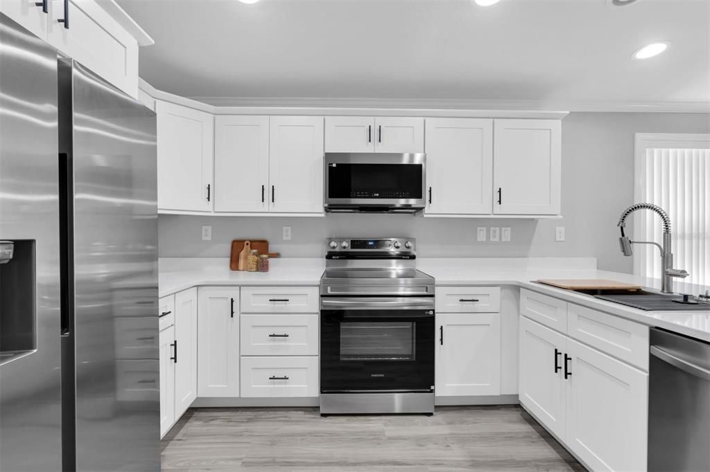 For Sale: $489,000 (4 beds, 2 baths, 1507 Square Feet)