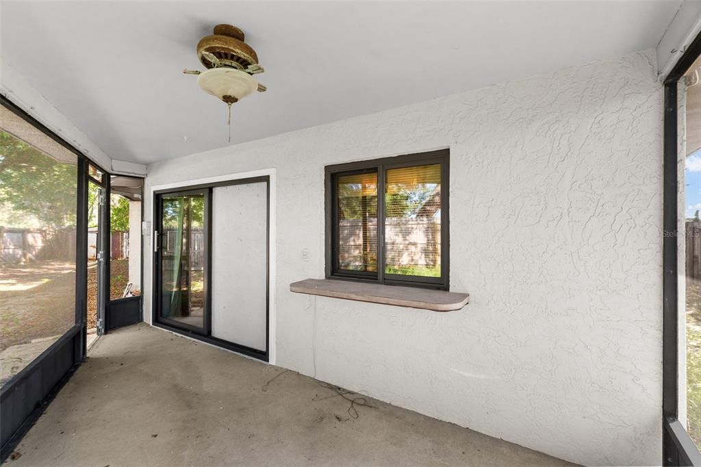 En Venta: $335,000 (2 camas, 2 baños, 1374 Pies cuadrados)