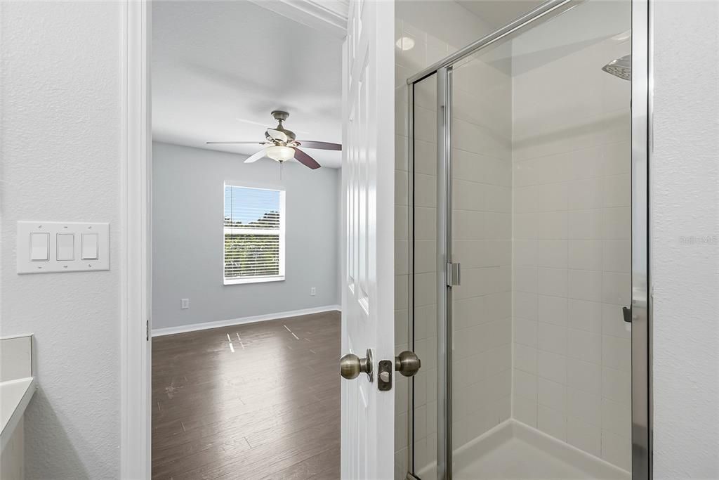 For Rent: $1,850 (2 beds, 2 baths, 1328 Square Feet)