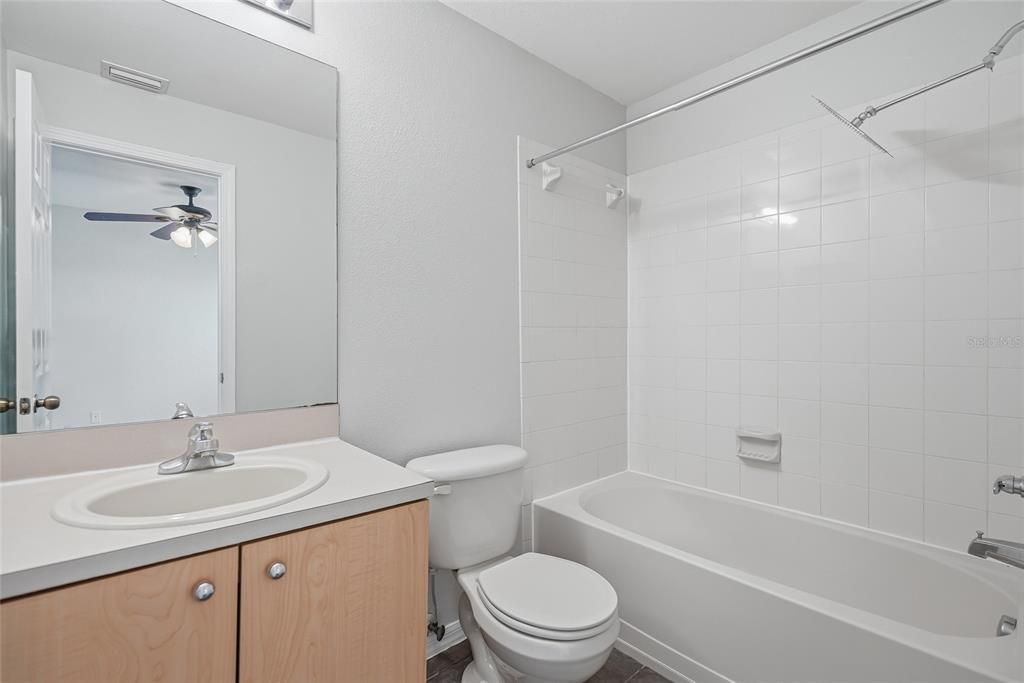 For Rent: $1,850 (2 beds, 2 baths, 1328 Square Feet)