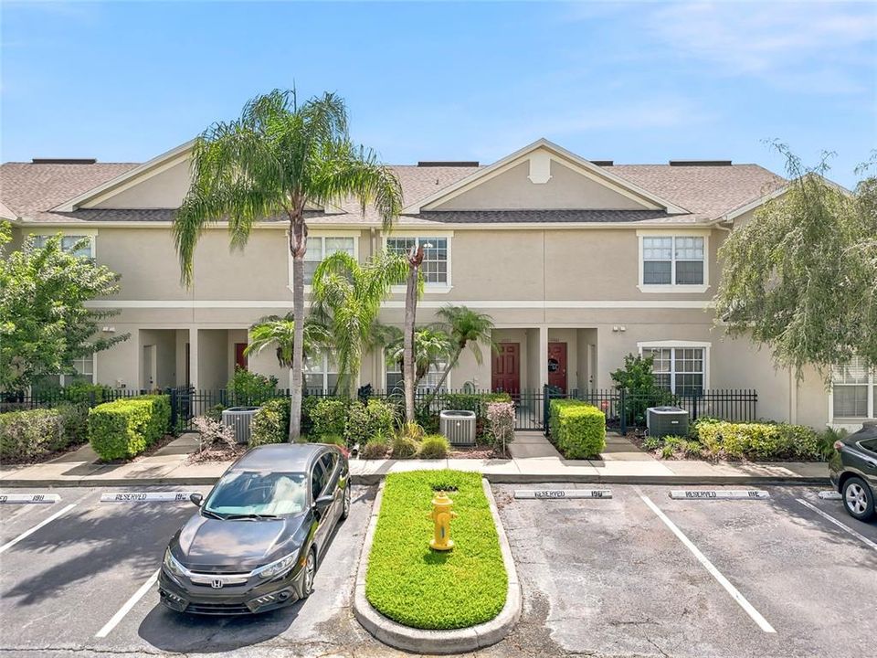 For Rent: $1,850 (2 beds, 2 baths, 1328 Square Feet)