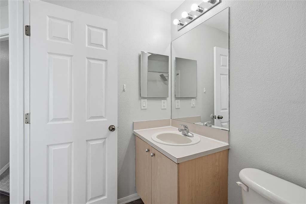 For Rent: $1,850 (2 beds, 2 baths, 1328 Square Feet)