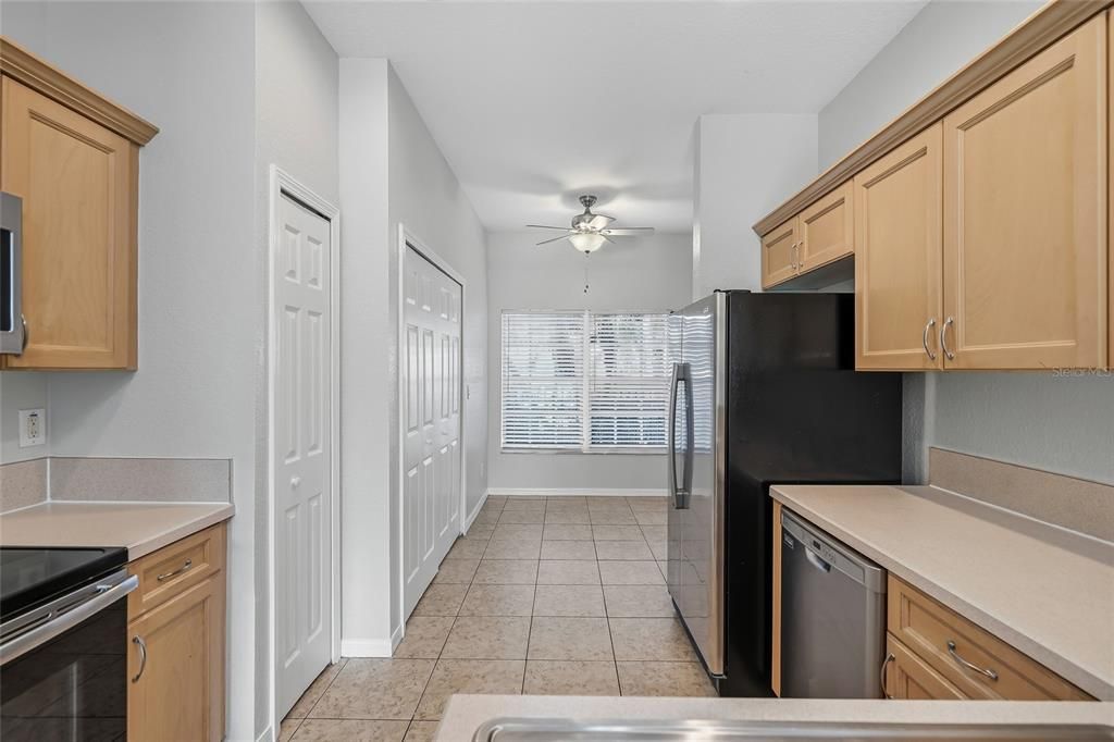 For Rent: $1,850 (2 beds, 2 baths, 1328 Square Feet)