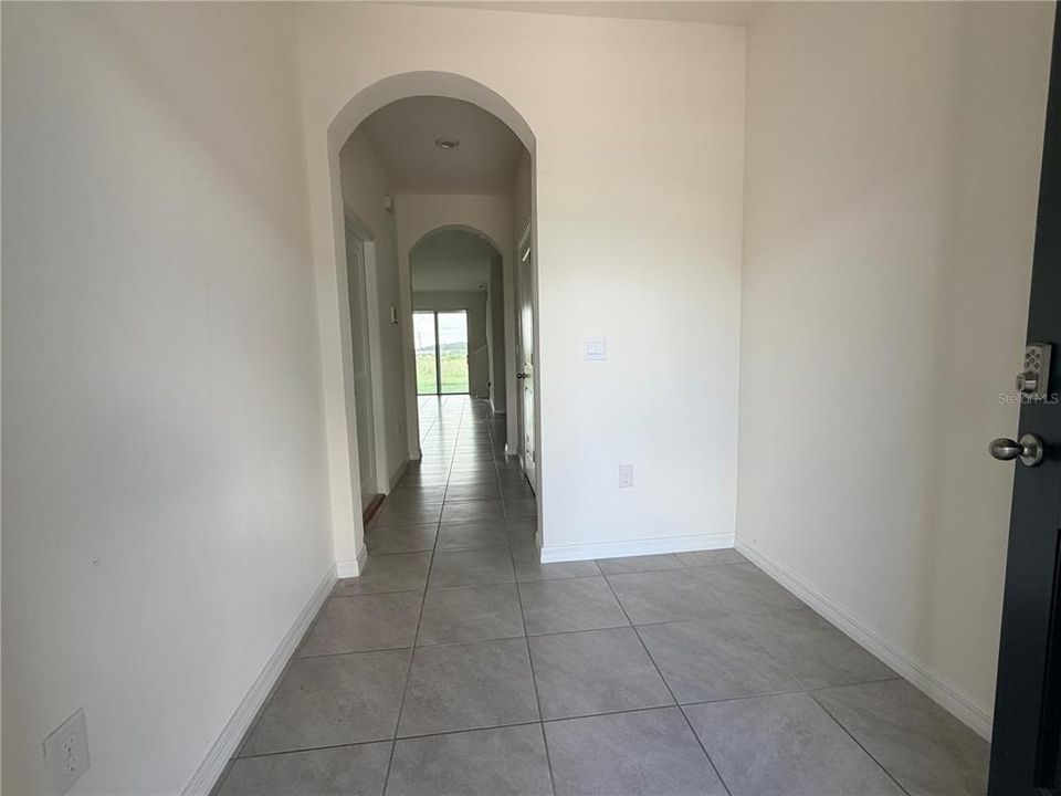 En Renta: $1,950 (3 camas, 2 baños, 1673 Pies cuadrados)
