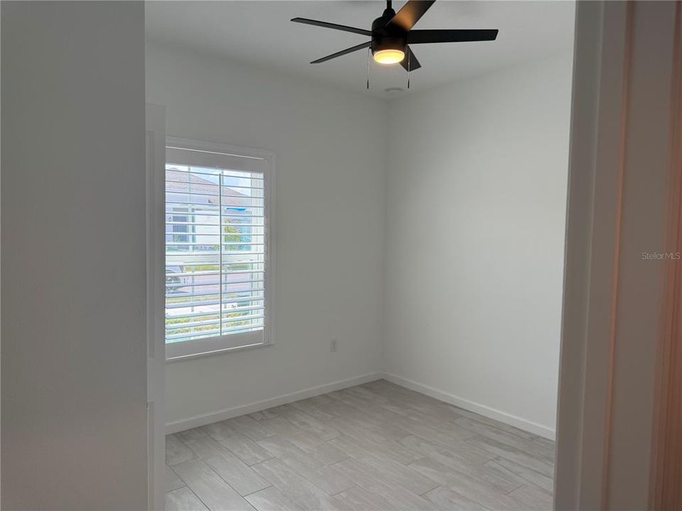 En Venta: $280,000 (4 camas, 2 baños, 1600 Pies cuadrados)