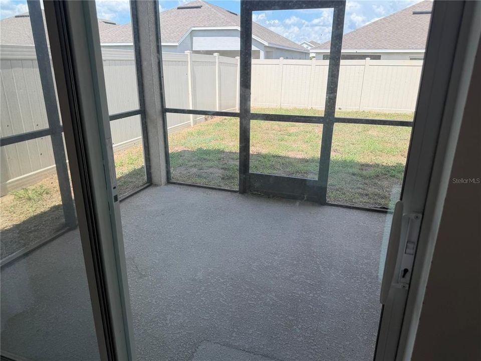 En Venta: $280,000 (4 camas, 2 baños, 1600 Pies cuadrados)