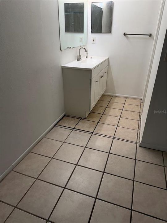 For Sale: $329,000 (3 beds, 1 baths, 1150 Square Feet)