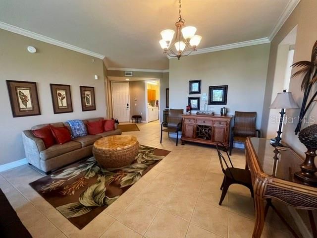 For Sale: $325,000 (2 beds, 2 baths, 1803 Square Feet)